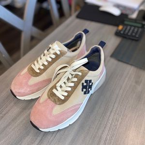 Tory Burch Goodluck sneaker